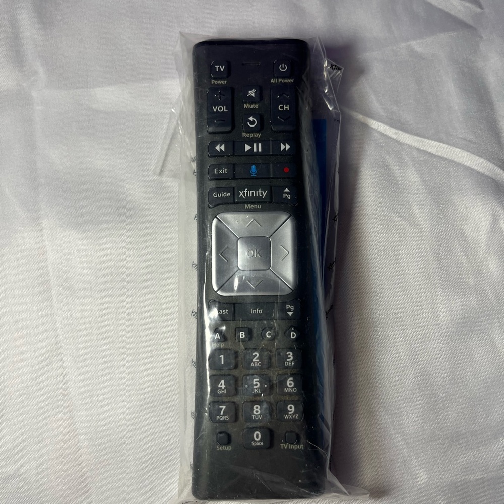 Xfinity XR11 Voice Remote Control Black‎ Comcast Cable TV w Manual